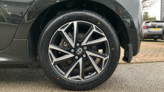 Toyota Yaris 1.5 Hybrid Design 5dr CVT Hybrid Hatchback